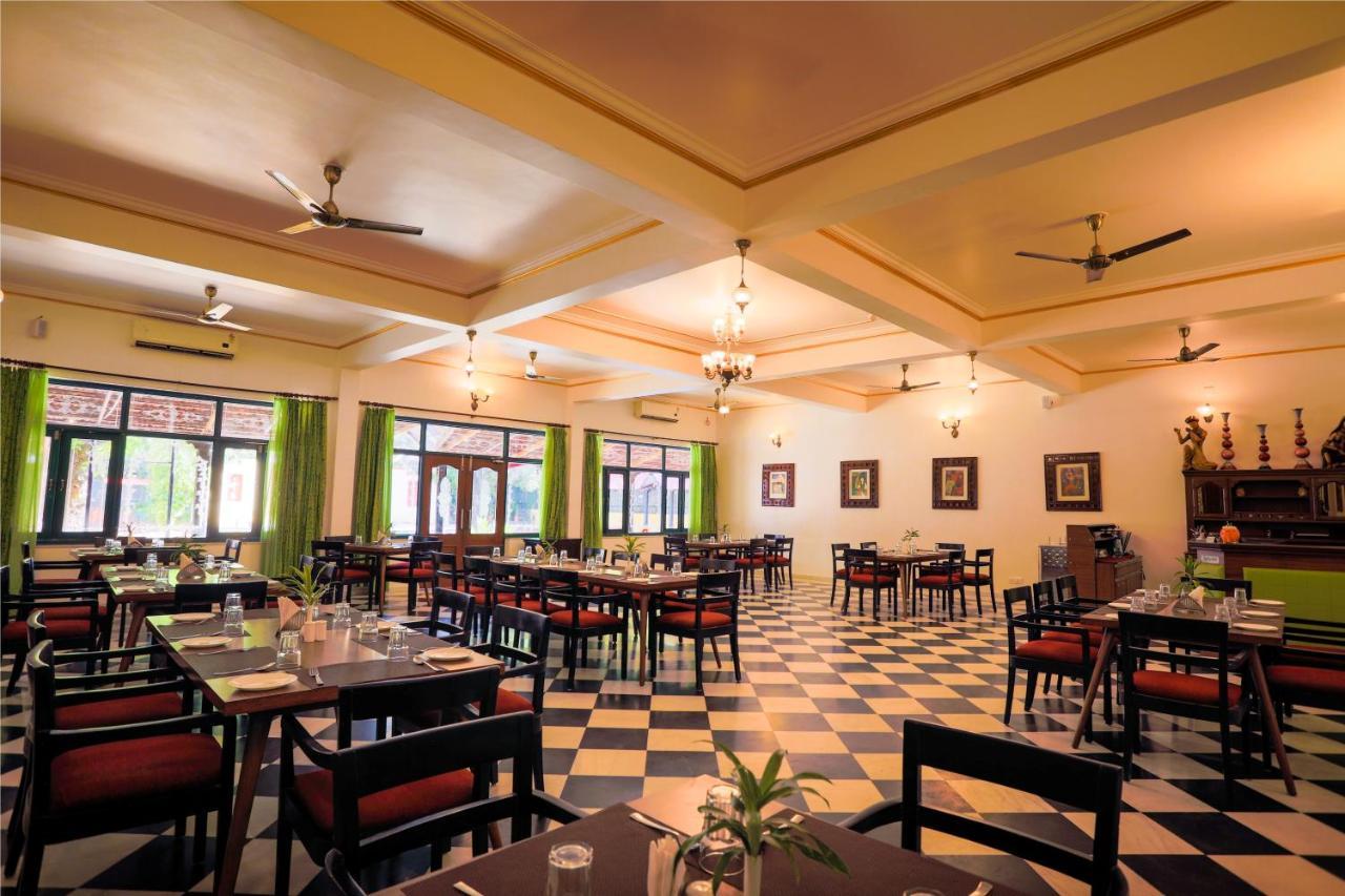 Amantra Shilpi Resort Udaipur Exterior foto