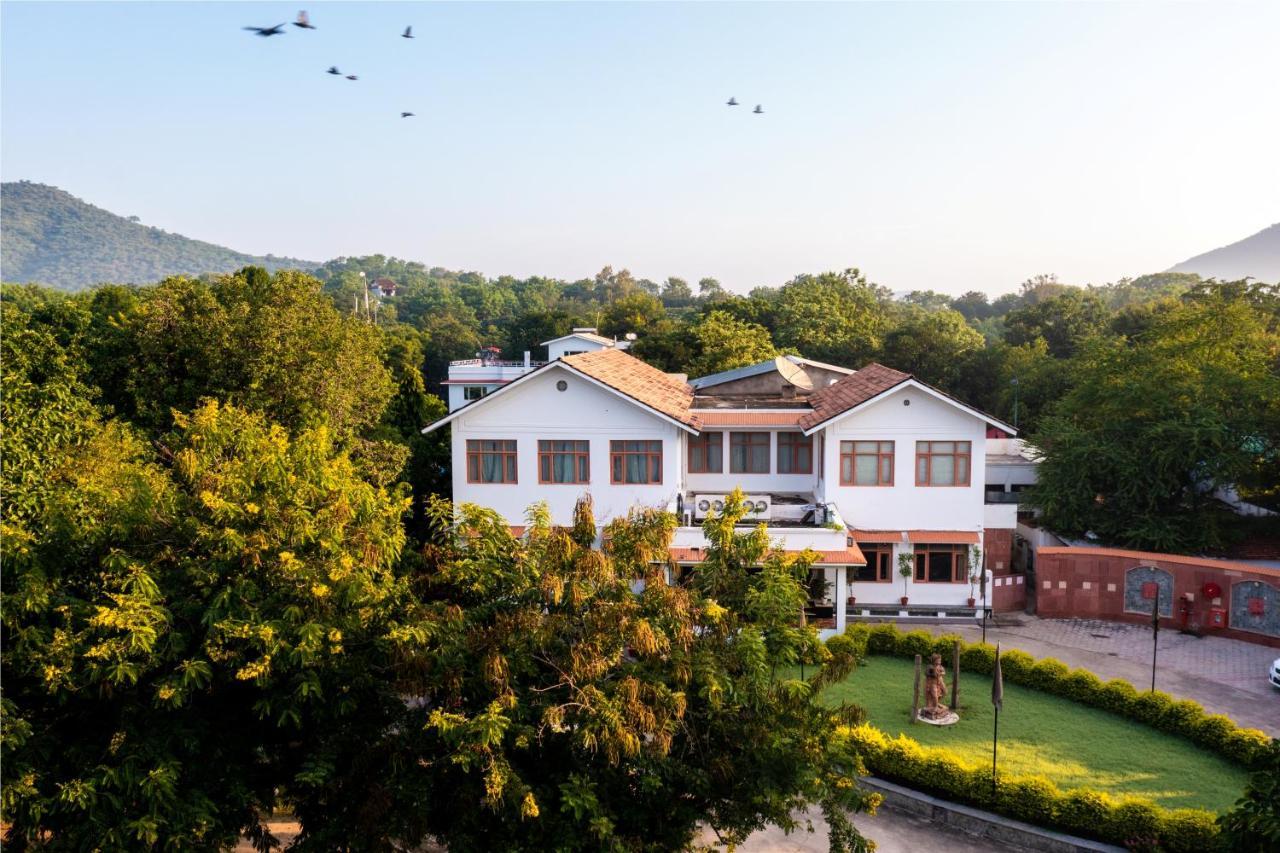 Amantra Shilpi Resort Udaipur Exterior foto