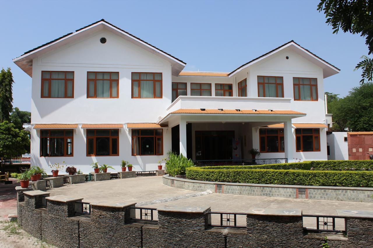 Amantra Shilpi Resort Udaipur Exterior foto
