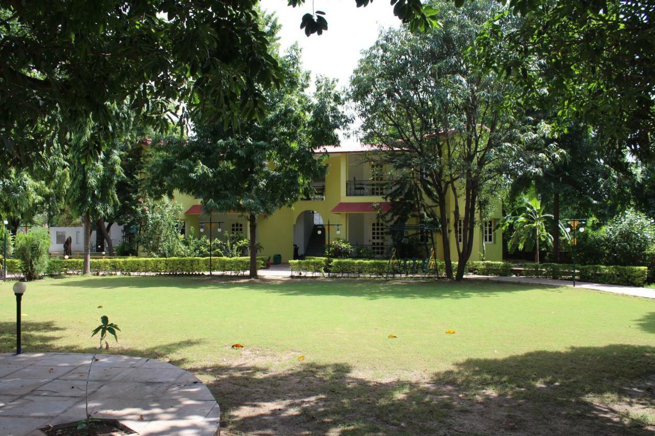 Amantra Shilpi Resort Udaipur Exterior foto